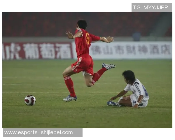 探寻足球小众球星的成长轨迹与独特魅力背后未被发掘的故事 探寻足球小众球星的成长轨迹与独特魅力背后未被发掘的故事